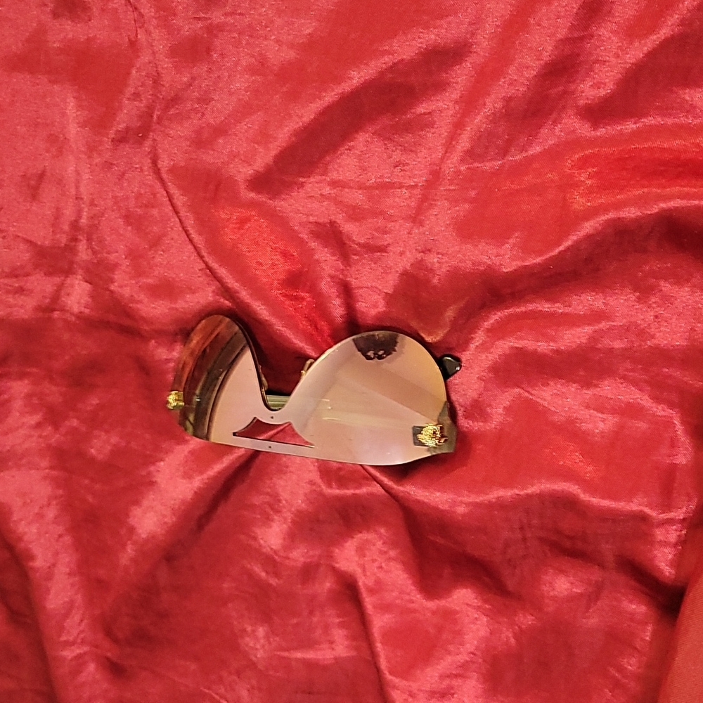 Versace sunglasses - Picture 2 of 4